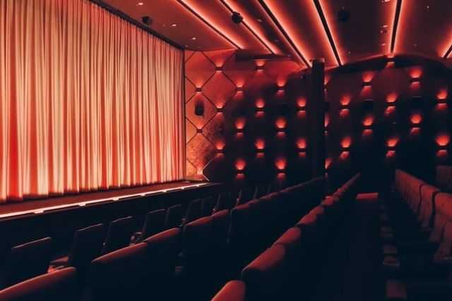 acoustic-ceiling-in-auditorium.jpg